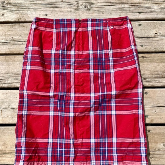 💜 Tommy Hilfiger Plaid Skirt – Size 8 | Classic Prep Style - Picture 5 of 8